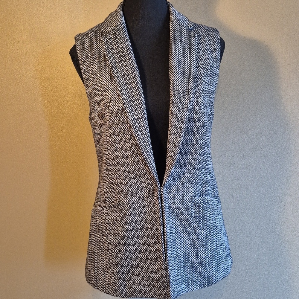 BANANA REPUBLIC Black and White Houndstooth Pattern Lined Vest, Size XS